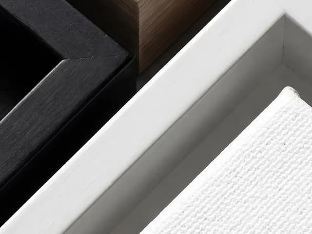 White pinewood float frame material close-up